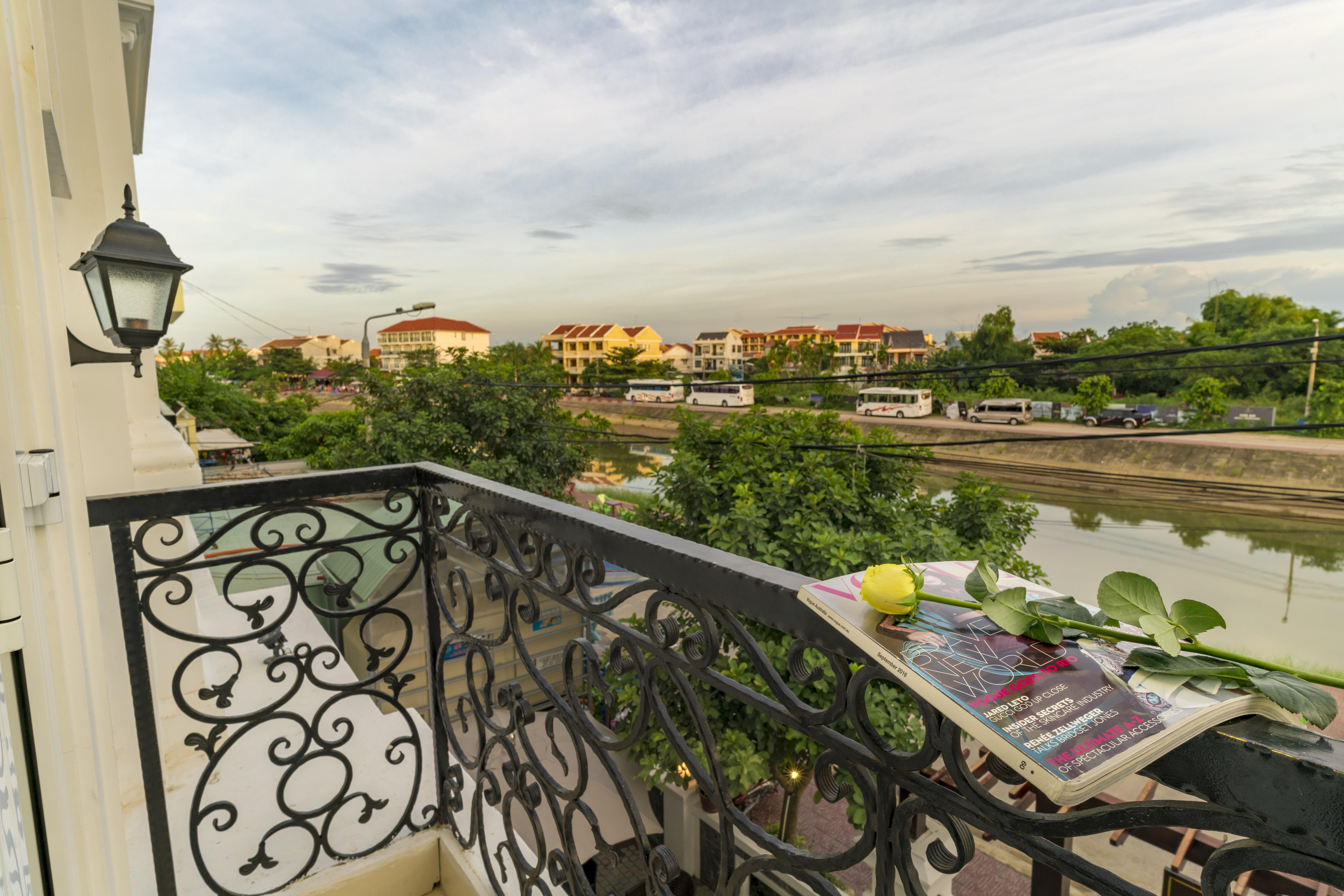 Le Pavillon Hoi An Central Villa Esterno foto