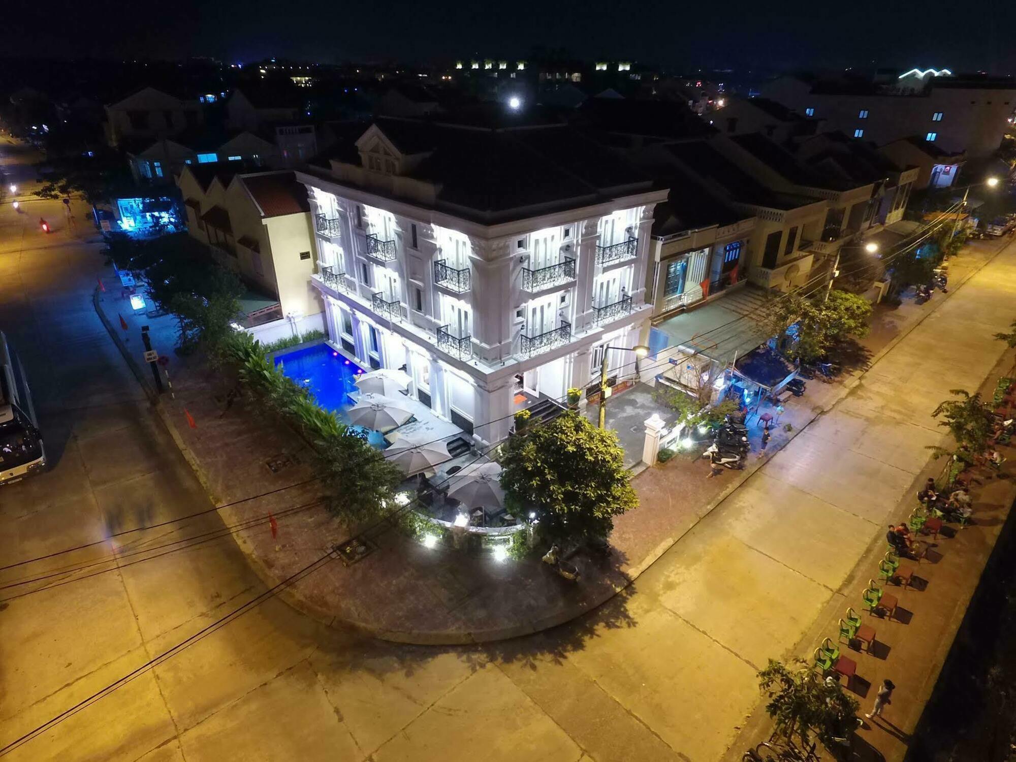 Le Pavillon Hoi An Central Villa Esterno foto